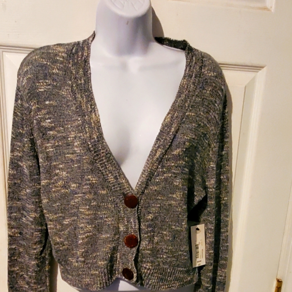 Cropped bell sleeve 3 button cardigan sweater.